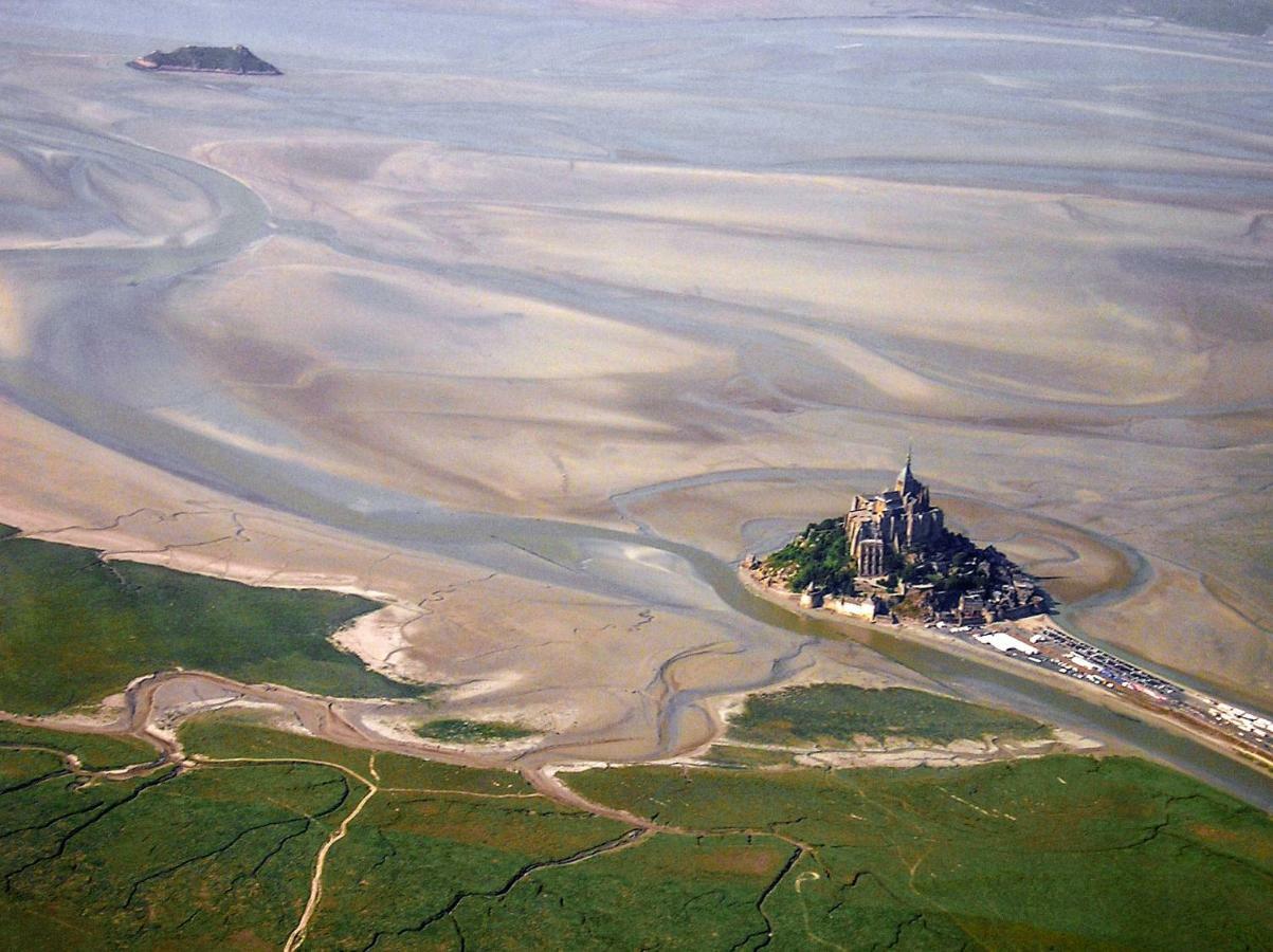 Les Colombes De La Baie Du Mont Saint-Michel Bed and Breakfast Aucey-la-Plaine Buitenkant foto
