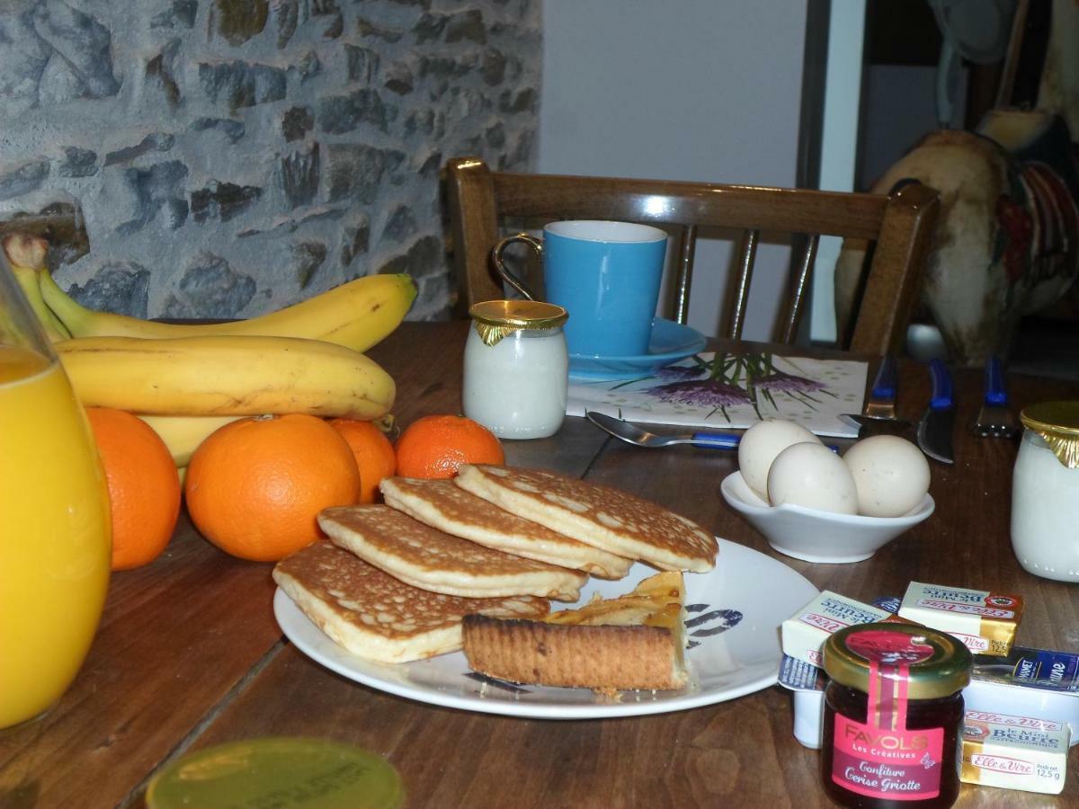 Les Colombes De La Baie Du Mont Saint-Michel Bed and Breakfast Aucey-la-Plaine Buitenkant foto